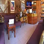 Sato Hotel 2*