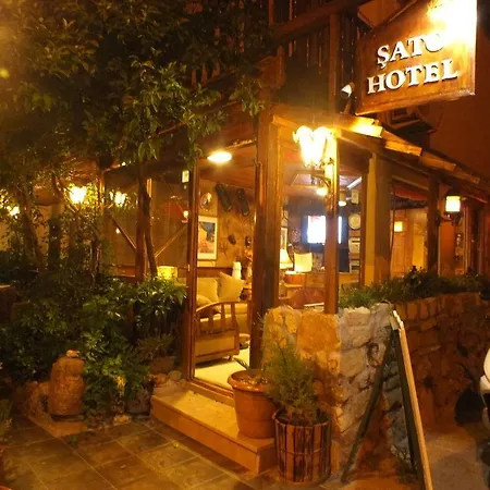 Sato فندق
