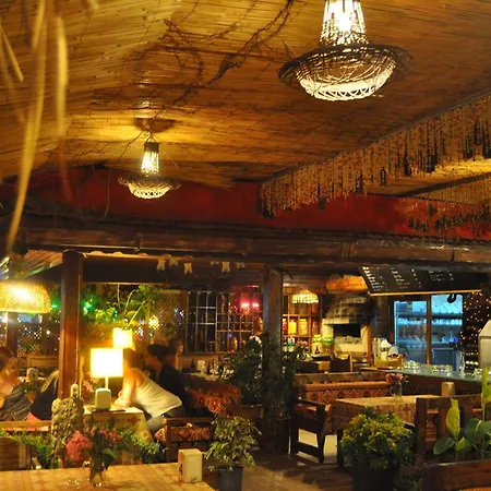 Otel Sato 2*