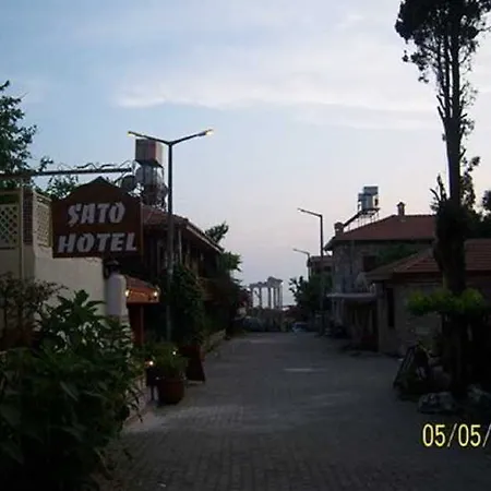 Otel Sato 2*